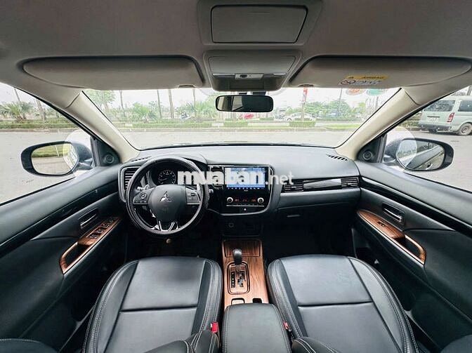 Mitsubishi Outlander 2019 2.0 CVT - 30000 km