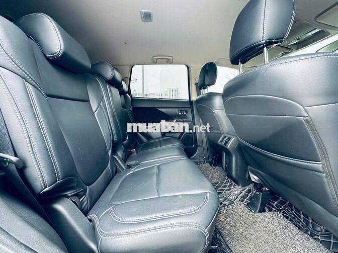 Mitsubishi Outlander 2019 2.0 CVT - 30000 km
