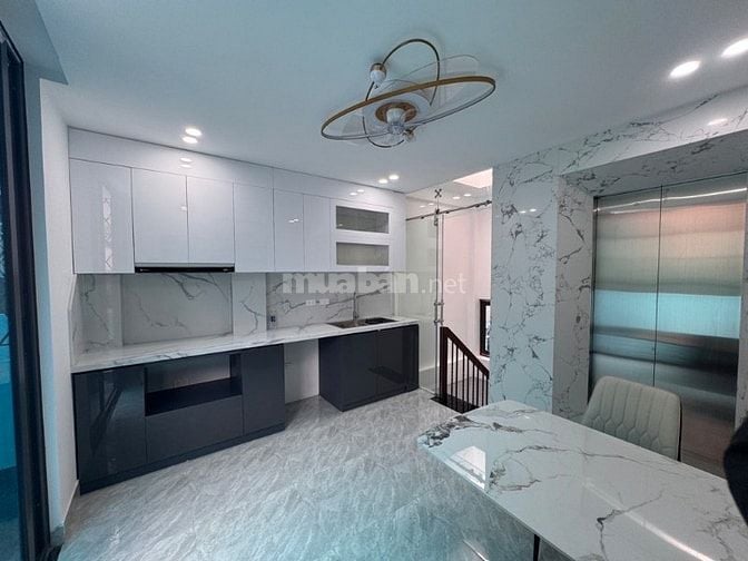 8.x tỷ (x nhẹ) 38m2 sở hữu ngay nhà phố Lò Đúc lô góc 2 mặt tiền