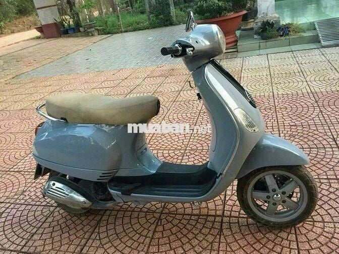 Xe đang chạy máy móc êm ru ,cần thanh lý .