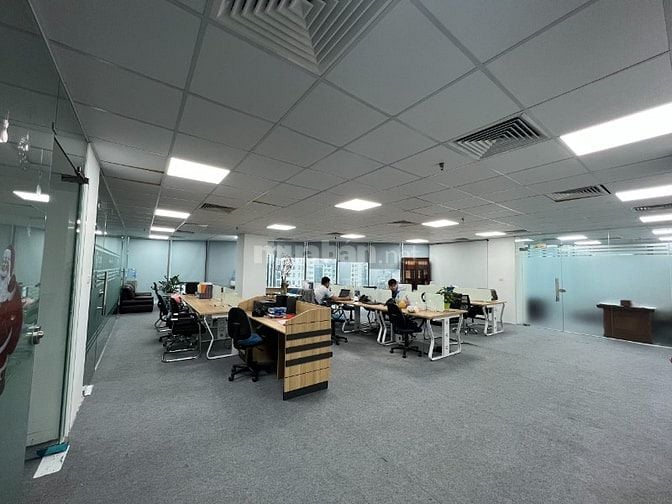 Chính chủ cho thuê Mặt phố Trần Thái Tông: 350m2, nhà 1 hầm, 11 tầng