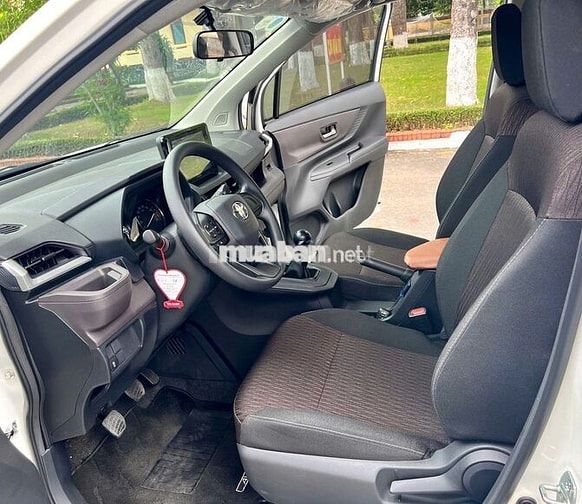 Toyota Avanza Premio 2024 MT - siêu lướt 21299 km