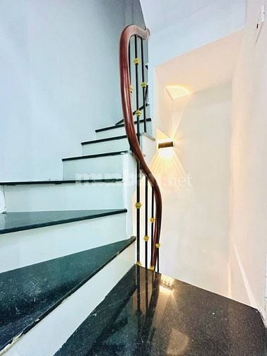 Nhà Đẹp Ở Luôn Minh Khai, Hai Bà Trưng 15/18m, 4 tầng, mt 3m, 3.6 tỷ