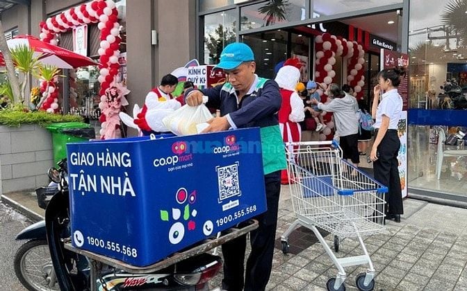 Cần Tuyển NV Thu Ngân, Bán Hàng, ưu tiên lớn Tuổi Tạp Vụ, Bảo Vệ, Kho