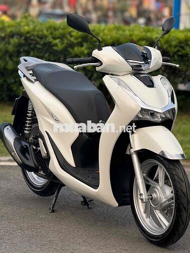 Honda- Sh 125 CBS 2025