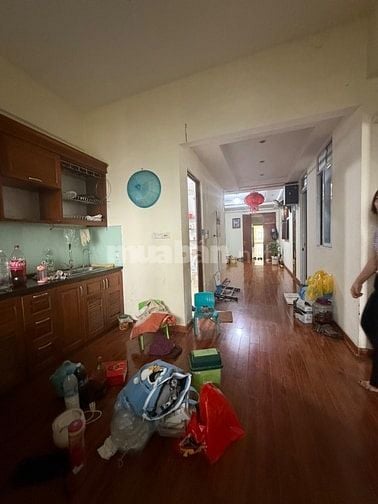 4ỷ. 78 m2 Bán chung 282 Lĩnh Nam. Gần Đại học Kinh tế kỹ thuật. 