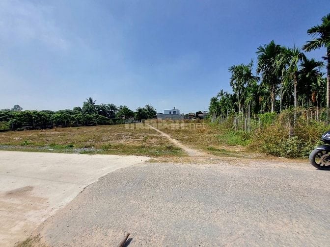 480m2 có 200m2 thổ cư. Đường nhựa, gần trường học. 960tr 