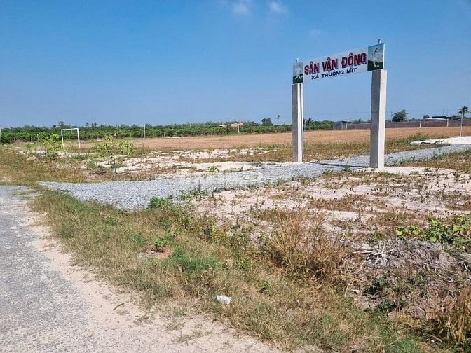 480m2 có 200m2 thổ cư. Đường nhựa, gần trường học. 960tr 