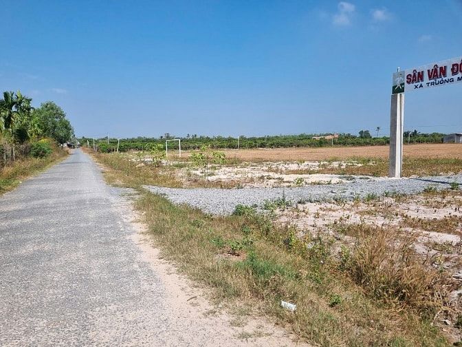 480m2 có 200m2 thổ cư. Đường nhựa, gần trường học. 960tr 