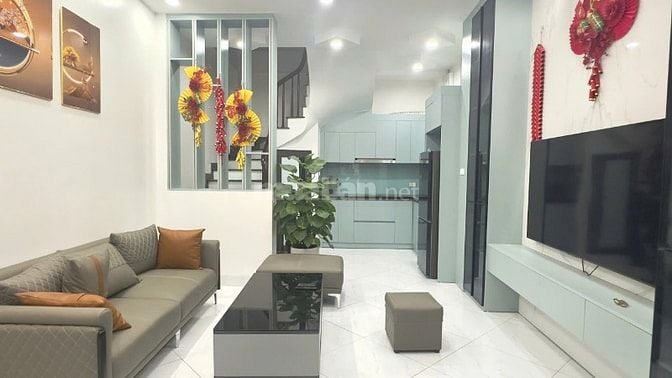 Nhà phố Trần Đại Nghĩa, DT 36m2, 5 tầng, MT 4,1 m, căn góc, ngõ ô tô