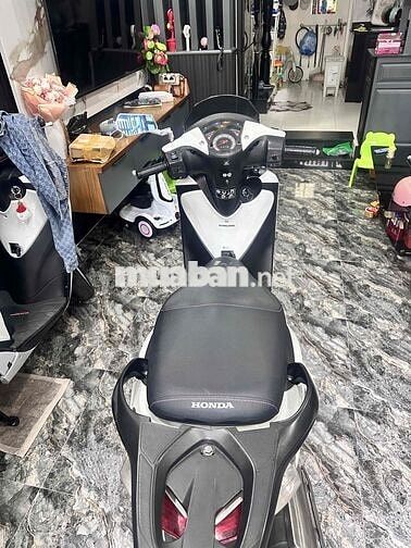 cần bán sh nhập ý 125c năm đk 2010