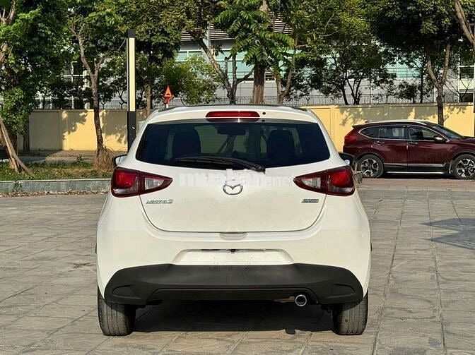 Mazda 2 2016 1.5 AT Hatchback - 82000 km