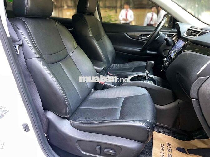 Nissan X trail 2017 2.5 SV 4WD Premium - 10v9 km