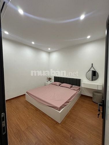3.6x tỷ 70m2 căn hộ tập thể tầng 3 view Công viên Tuổi Trẻ. +Diện tích