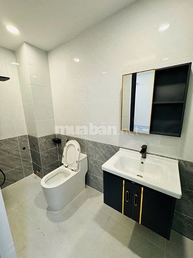 MẶT TIỀN HẺM XE HƠI,  4 TẦNG, 5PN, NGUYỄN TRÃI, QUẬN 5, GIÁ 10,8 TỶ
