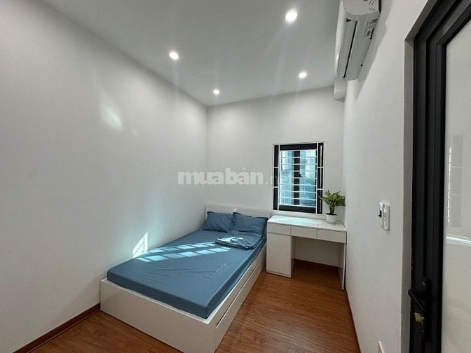 3.6x tỷ 70m2 căn hộ tập thể tầng 3 view Công viên Tuổi Trẻ. +Diện tích