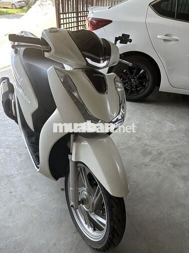 [Cá nhân] Bán xe Sh 125i 2022 màu trắng odo 35k