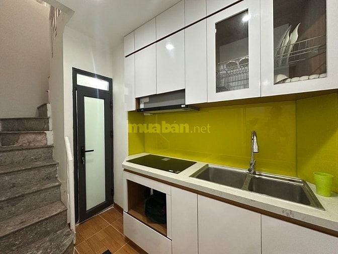 3.6x tỷ 70m2 căn hộ tập thể tầng 3 view Công viên Tuổi Trẻ. +Diện tích