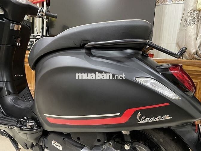 Chính chủ cần bán vespa sprint s150