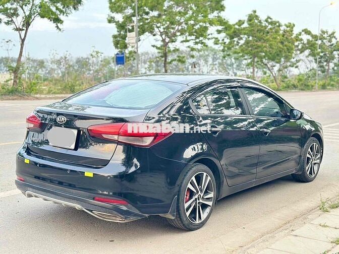 Kia Cerato 2018 1.6 MT - cá nhân biển Hn