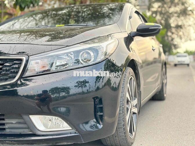 Kia Cerato 2018 1.6 MT - cá nhân biển Hn