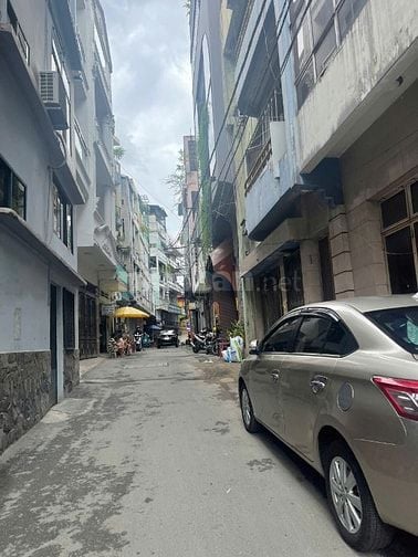 Nhà 3 tầng. 5,5x12m. hẻm nhựa 6m Lê Văn Sỹ, Q3 - 9,9 tỷ thương lượng