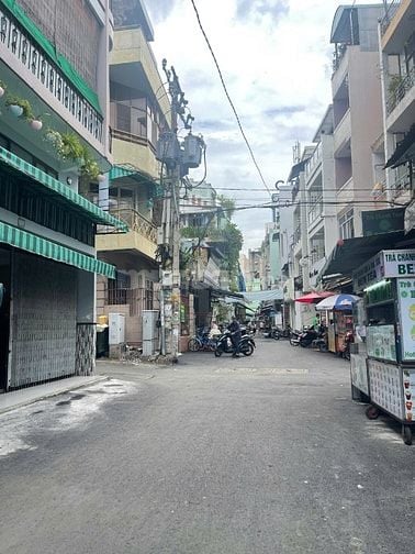 Nhà 3 tầng. 5,5x12m. hẻm nhựa 6m Lê Văn Sỹ, Q3 - 9,9 tỷ thương lượng
