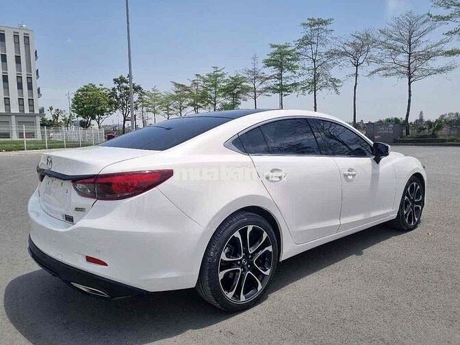 Mazda 6 2021 Premium 2.0 AT - 48000 km