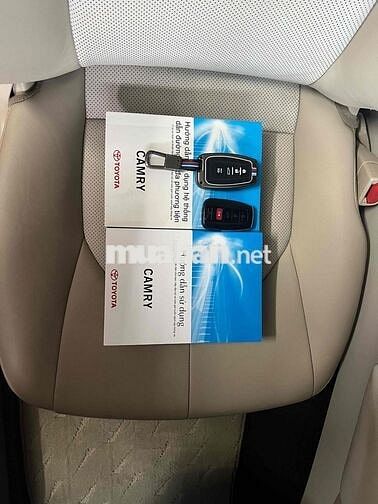 Toyota Camry 2.5Q, cuối 2019 đen 21 ngàn 800 km