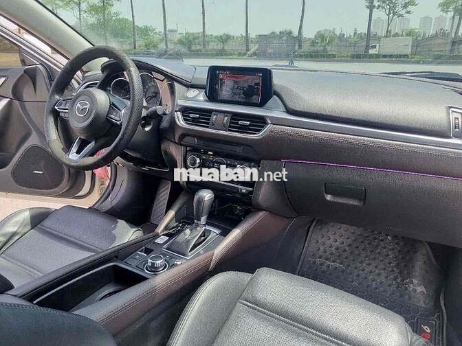 Mazda 6 2021 Premium 2.0 AT - 48000 km