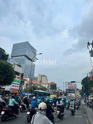 Bán nhà 3 tầng đang cho thuê 45 triệu, mặt tiền đường Phan Đăng Lưu