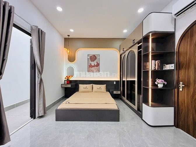 Bán gấp nhà lớn 3PN đường Bạch Đằng phường 2 Tân Bình gần sân bay 