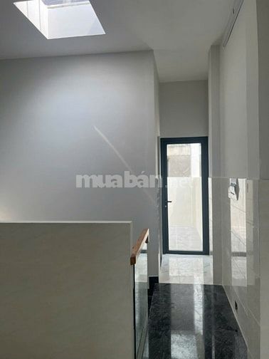Nhà 1 sẹc hẻm xe hơi đường Lê Văn Việt dt đất 69 m2 giá 5,4 tỷ TL