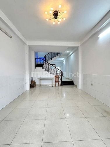 Nhà đẹp Vũ Tùng, P.2, 84m2, sát quận 1, gần chợ Bà Chiểu