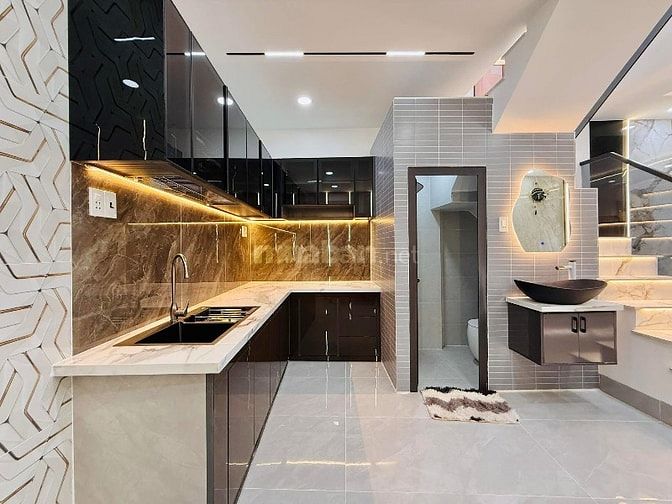 GIÁ TỐT ĐẦU TƯ CHỈ 2TỶ150 CHỐT NGAY NHÀ HUỲNH VĂN BÁNH, PHÚ NHUẬN HXH