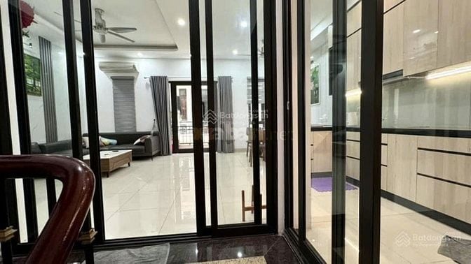 Tôi cần bán nhà 5 tầng mới ngõ 13 Dốc Tam Đa DT 45m2x5 tầng,Giá 9,8 tỷ