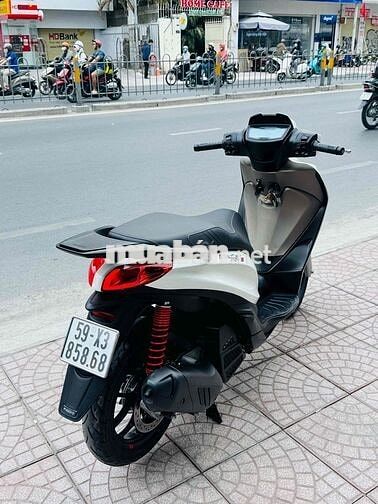 Medley 2023 biển số đẹp chính chủ Tphcm mới 98%