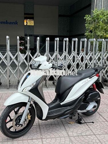 Medley 2023 biển số đẹp chính chủ Tphcm mới 98%