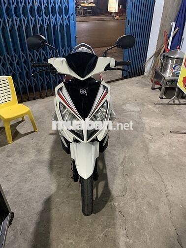 Chuyển nhà cần bán lại xe novo4 máy êm sát thủ