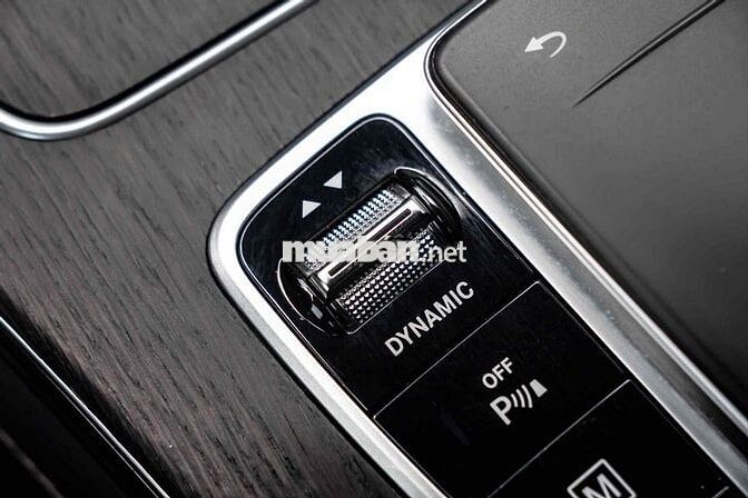 Mercedes Benz GLC 2019 300 4Matic - 65000 km