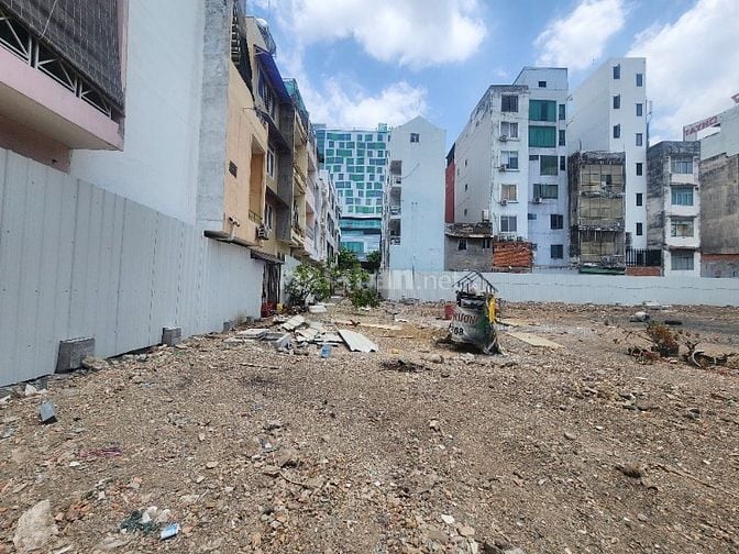 Đất 4300 m2. 99B Đường Cộng Hoà. Giá 5 USD/m2/tháng. 3 - 5 năm