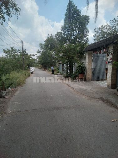 Nhà quận 9 giá tôt.diện tích đẹp