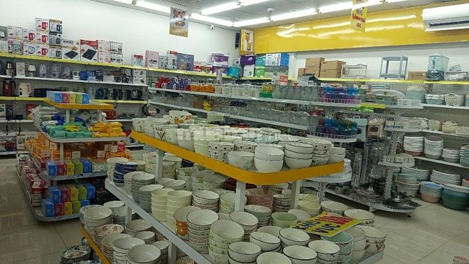 Bách Hoá Tuyển 3 Bán Hàng,Lau Chùi và Đóng Gói Sản Phẩm Dịp 30/4-1/5