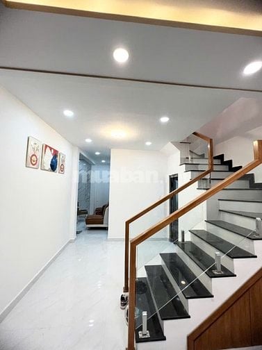 🔵 Bán nhà Đình Phong Phú, Q9. DTSD: 90m2, 2Lầu, SHR, Nở Hậu, Nhà Mới