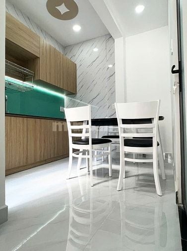 🔵 Bán nhà Đình Phong Phú, Q9. DTSD: 90m2, 2Lầu, SHR, Nở Hậu, Nhà Mới