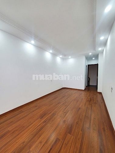 Bán nhà giá tốt tại Thịnh Liệt, Hoàng Mai, Hà Nội giá 6,5 tỷ, 32m2