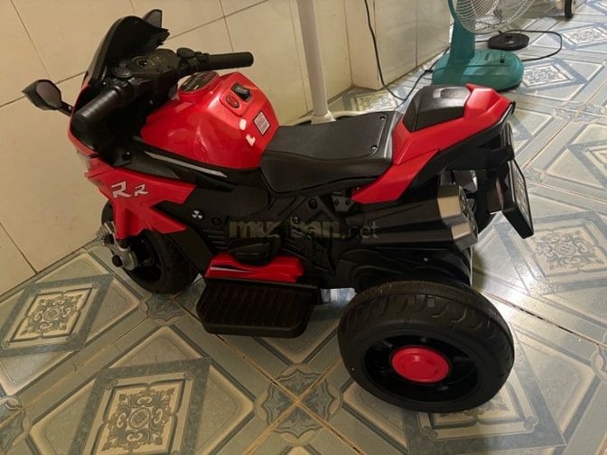 Cần thanh lý xe điện, xe đạp cho bé còn mới 95%