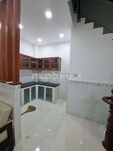 Vỡ nợ tôi bán gấp nhà 62m2 Phạm Văn Chí-q6-tt 850tr-sổ hồng riêng-HXH