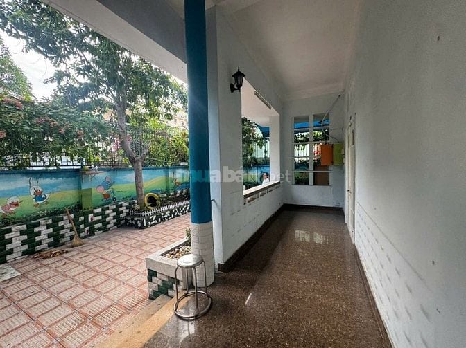 Chính chủ cho thuê Biệt thự số 28 Mai Thị Lựu 18x20 giá 160tr/tháng
