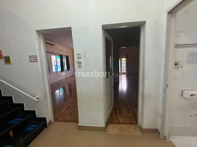 Chính chủ cho thuê Biệt thự số 28 Mai Thị Lựu 18x20 giá 160tr/tháng